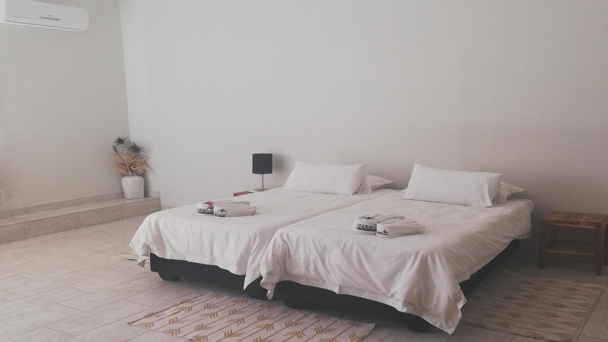 The Farmhouse Boutique Guesthouse And Beergarden Cc Outjo Cameră foto